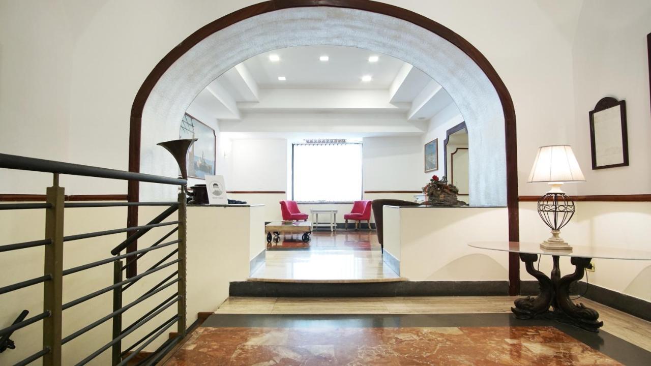 Hotel Cesare 14 Napoli Exterior foto